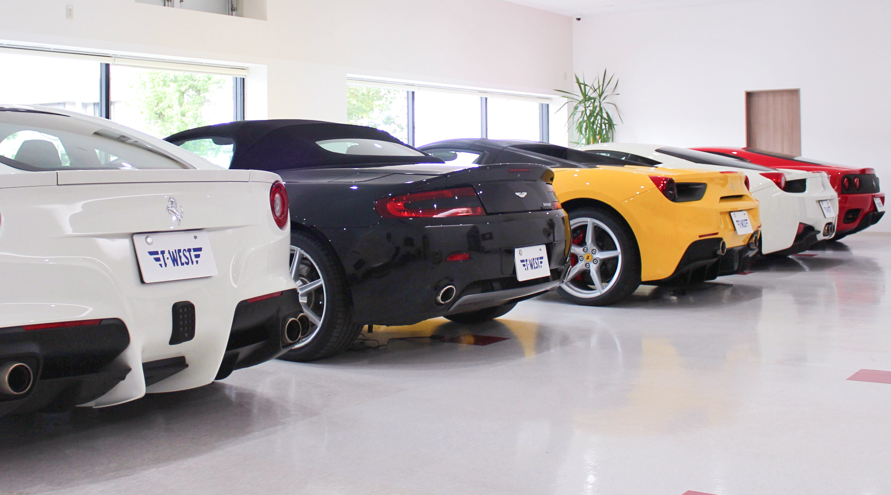 フェラーリ・ランボルギーニ・アストンマーティン パーツ車販整備修理 高級外車総合企業T-WEST